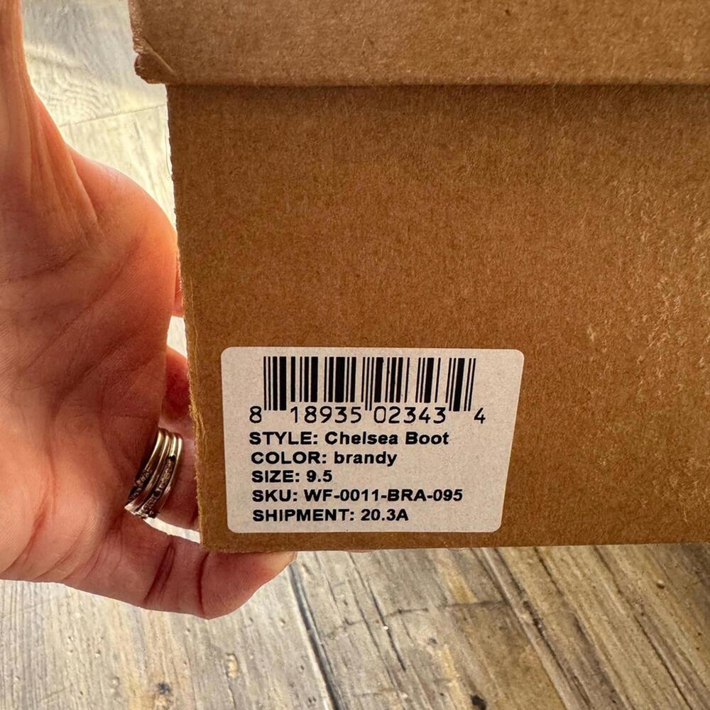 Nisolo Chelsea Boot in Color Brandy sz 9.5 EUC - Picture 5 of 6